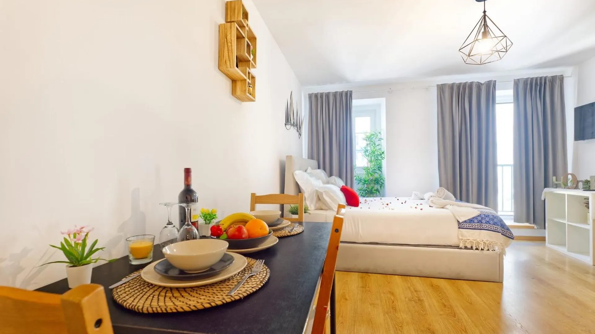 Central And Amazing Flat Lisbon Apartment